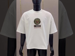オーダーメイドプレミアム 100%有機綿 オーバーサイズのボキシフィットTシャツ 男性